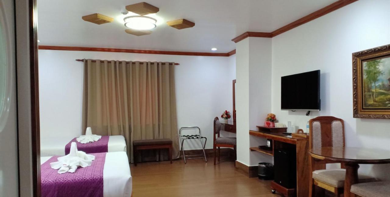 Cln Boutique Hotel Tacloban Esterno foto