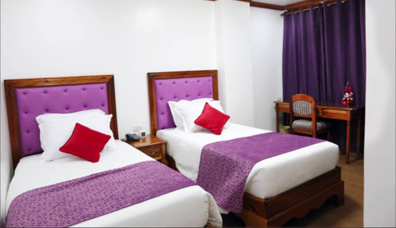 Cln Boutique Hotel Tacloban Esterno foto